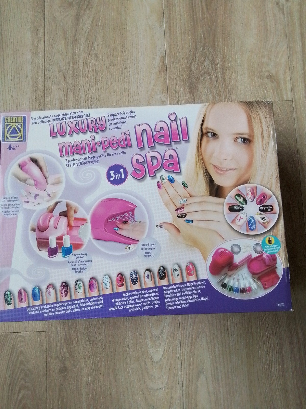 Luxery mani, pedicure nagelset, Ophalen of Verzenden, Zo goed als nieuw