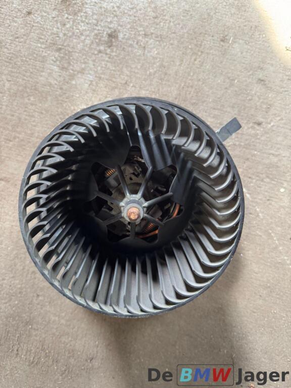 Kachelmotor BMW E81 E84 E87 E90 E91 E92 F25 F26 64116933663, Gebruikt, Ophalen of Verzenden, BMW, BMW