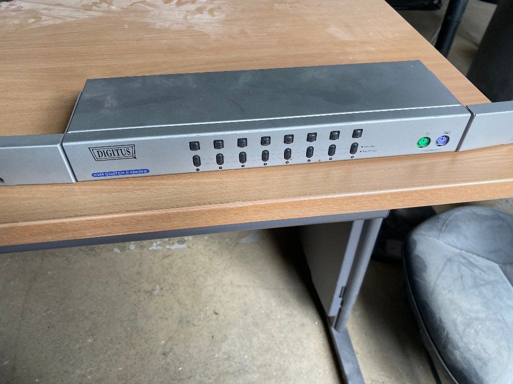 Digitus KVM switch, Ophalen of Verzenden, Gebruikt