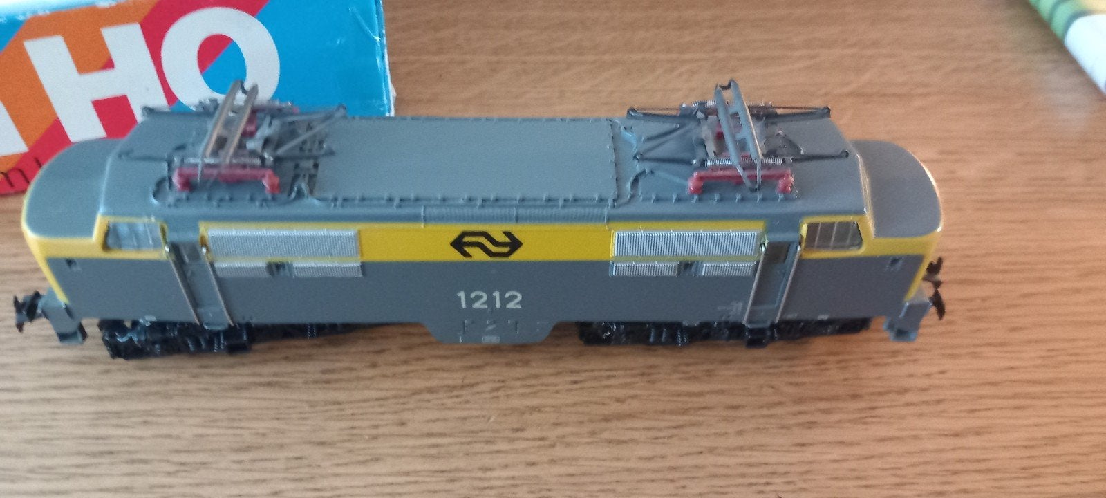 Te koop marklin  ns lok 1212 ho Wisselstroom, Hobby en Vrije tijd, Wisselstroom, Locomotief, Verzenden, Analoog