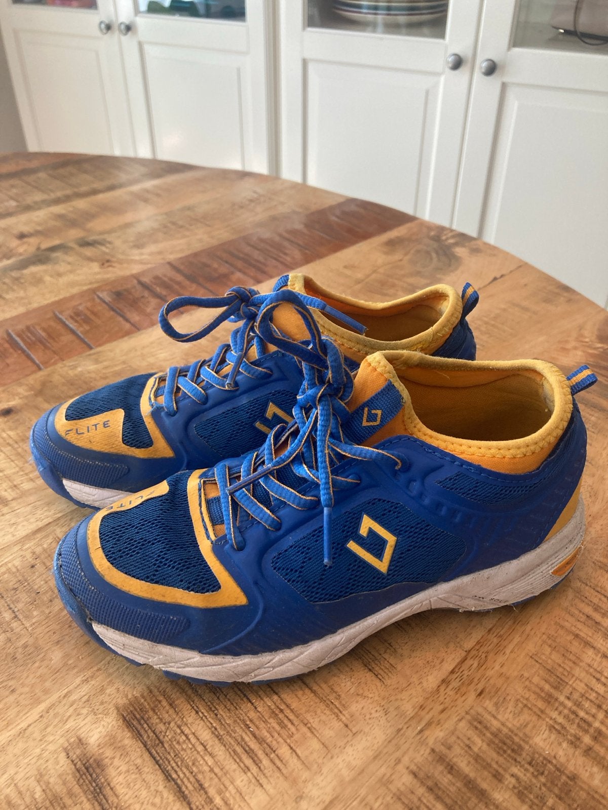 Brabo hockeyschoenen maat 34, Sport en Fitness, Hockey, Ophalen of Verzenden, Gebruikt, Schoenen