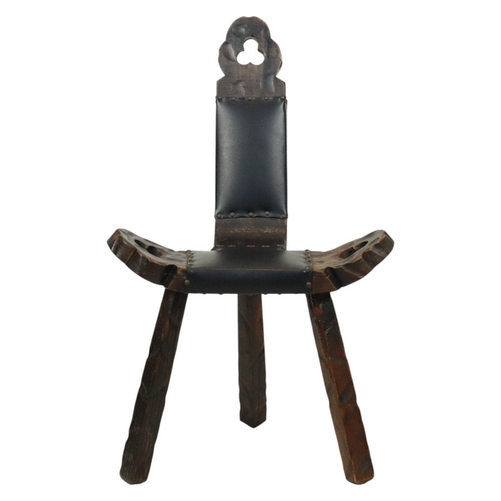 Mid Century Brutalist Driepoot Stoel Grenen Skai Spanje, Huis en Inrichting, Stoelen, Brutalisme, Gebruikt, Zwart, Ophalen of Verzenden