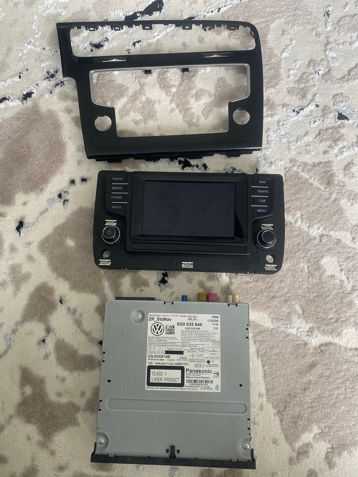 Golf 7 scherm navigatiesysteem met frame + radio, Auto diversen, Ophalen, Gebruikt