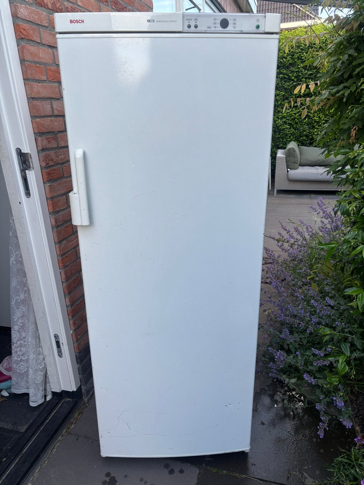 Bosch vriezer - Ideaal voor bijkeuken/schuur, Ophalen, 150 tot 200 liter, Gebruikt, 60 cm of meer