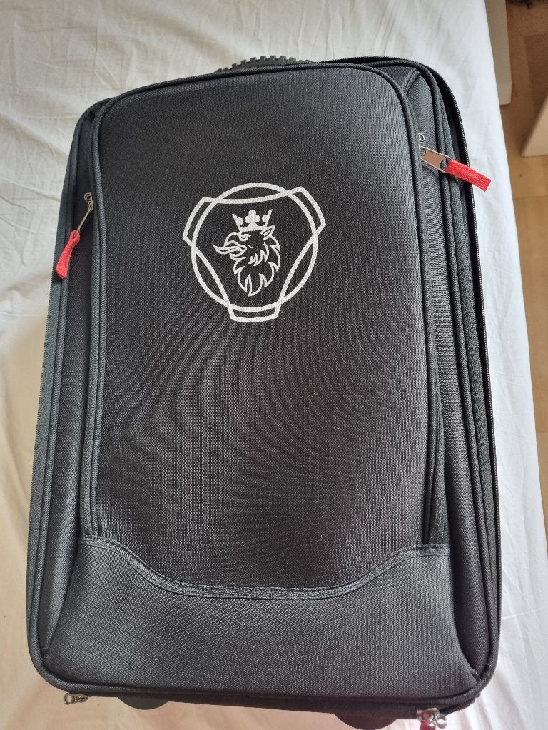 Scania trolley reiskoffer, Sieraden, Tassen en Uiterlijk, Tassen | Reistassen en Weekendtassen, Wieltjes, 20 tot 30 cm, Zwart