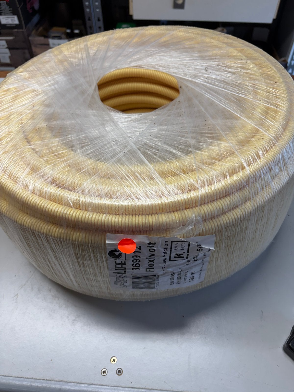 Flexibele PVC buis 16mm en 25m, inclusief moffen, Doe-het-zelf en Verbouw, Ophalen of Verzenden, Nieuw, Kabel of Snoer