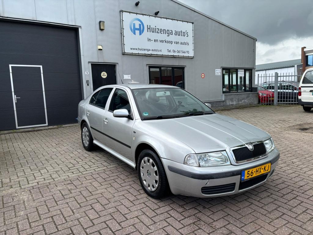 Skoda Octavia 1.6 Comfort |AIRCO |EXPORT (bj 2002), Auto's, Skoda, Gebruikt, 4 cilinders, Traction-control, Euro 4