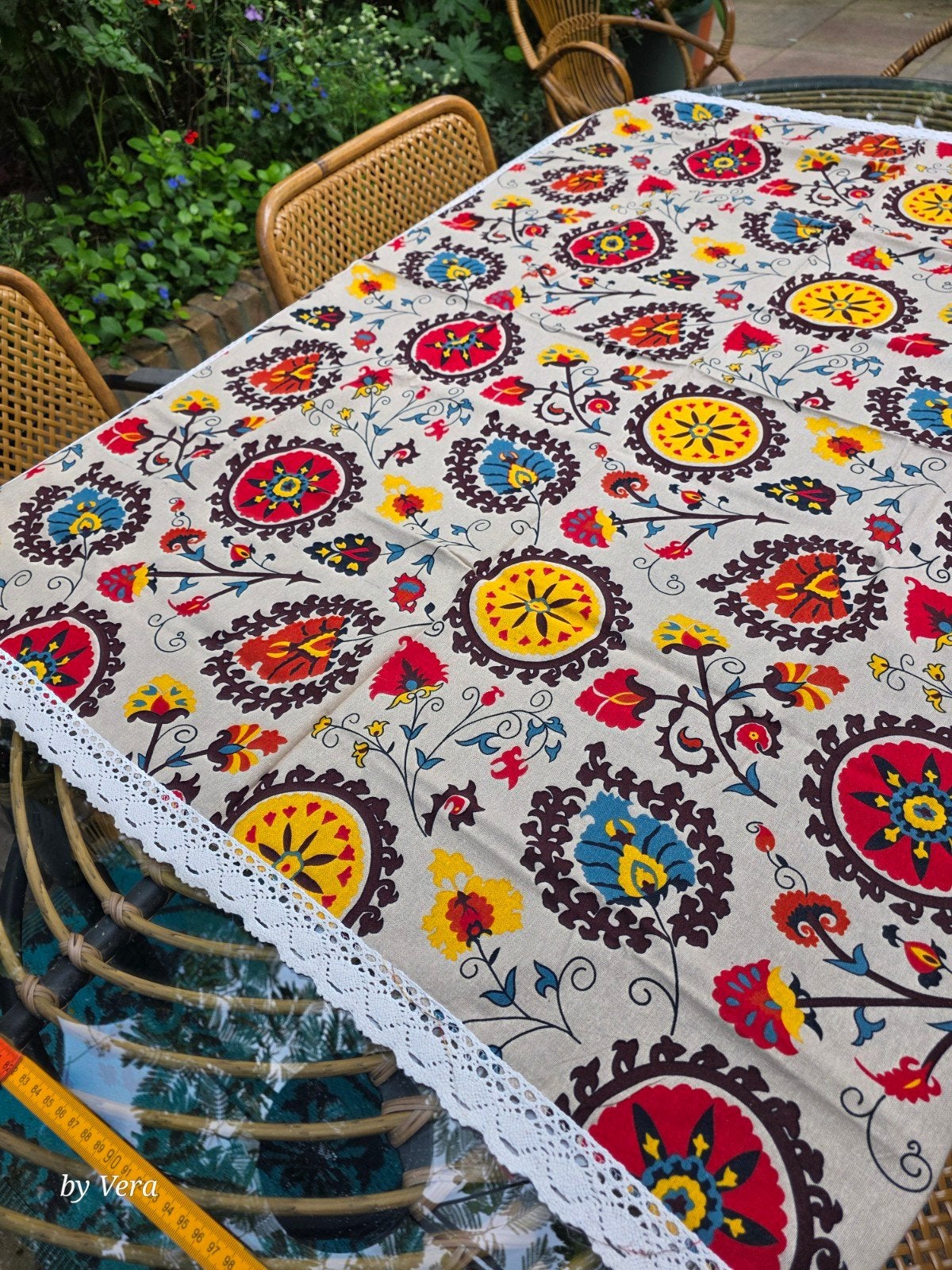 vintage tafelkleed met gehaakte rand folklore motief schoon, Ophalen of Verzenden, Rechthoek