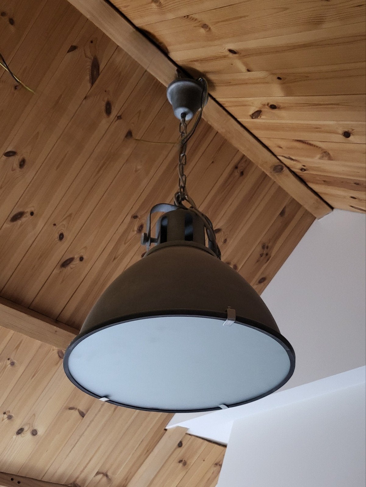 Industriële hanglamp met glazen diffuser, Ophalen, Gebruikt, E27 (groot), Glas