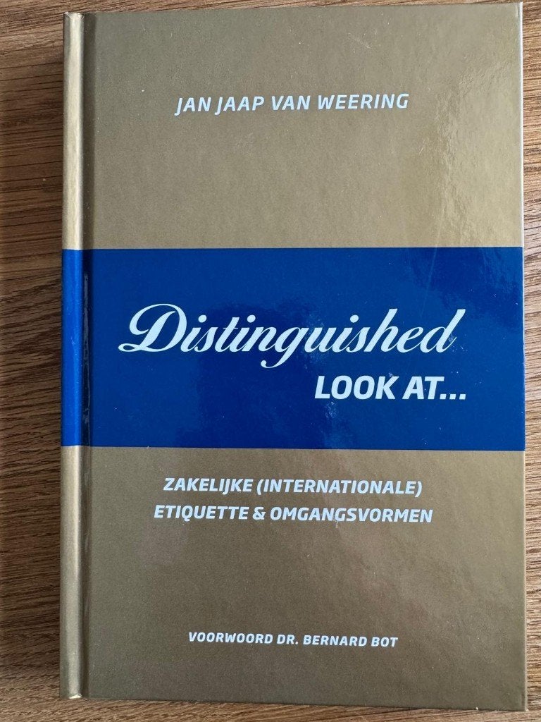 Distinguished look at..., Ophalen of Verzenden, Beta, Nieuw, HBO