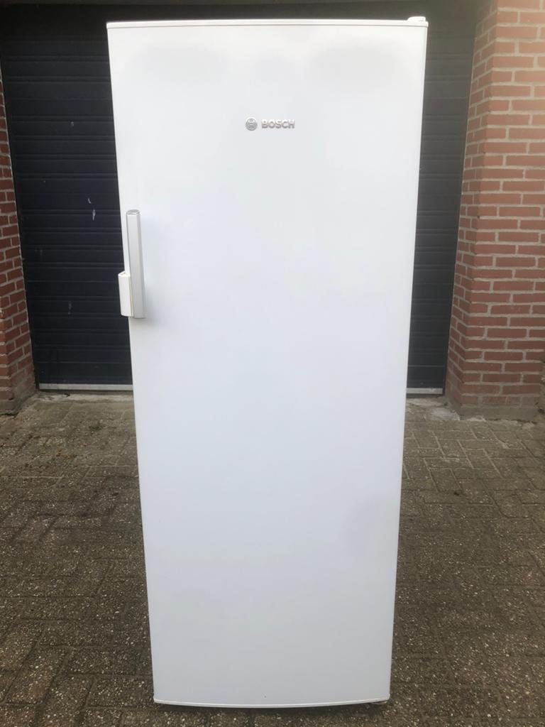 Diepvrieskast BOSCH No-Frost, Witgoed en Apparatuur, Vriezers en Diepvrieskisten, Ophalen, Zo goed als nieuw, 60 tot 90 cm, 160 cm of meer