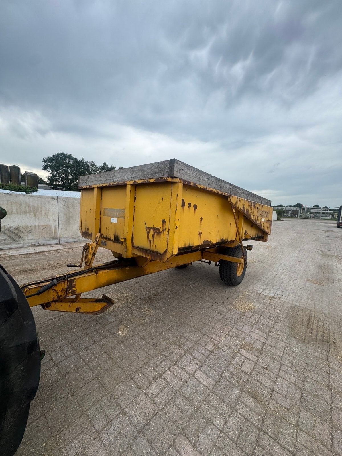 Veenhuis kipper 6 ton met NIEUWE BODEM EN CILINDER., Ophalen of Verzenden, Transport