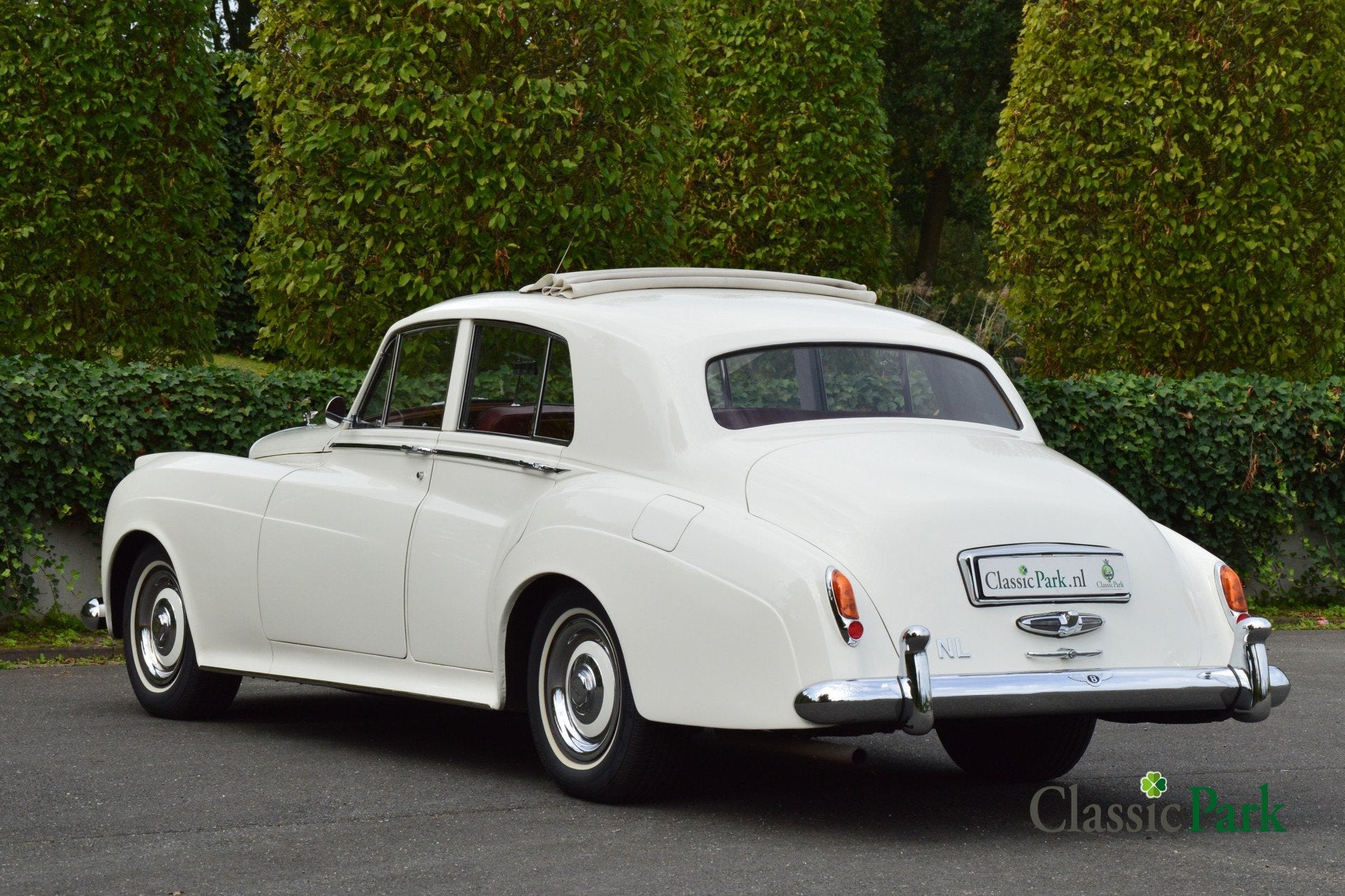 Bentley S1 Standard Saloon (bj 1957, automaat), foto 3