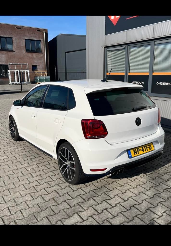 Volkswagen Polo 1.4 TSI 132KW DSG 2011 Wit, Auto's, 1169 kg, 4 cilinders, 179 pk, Wit