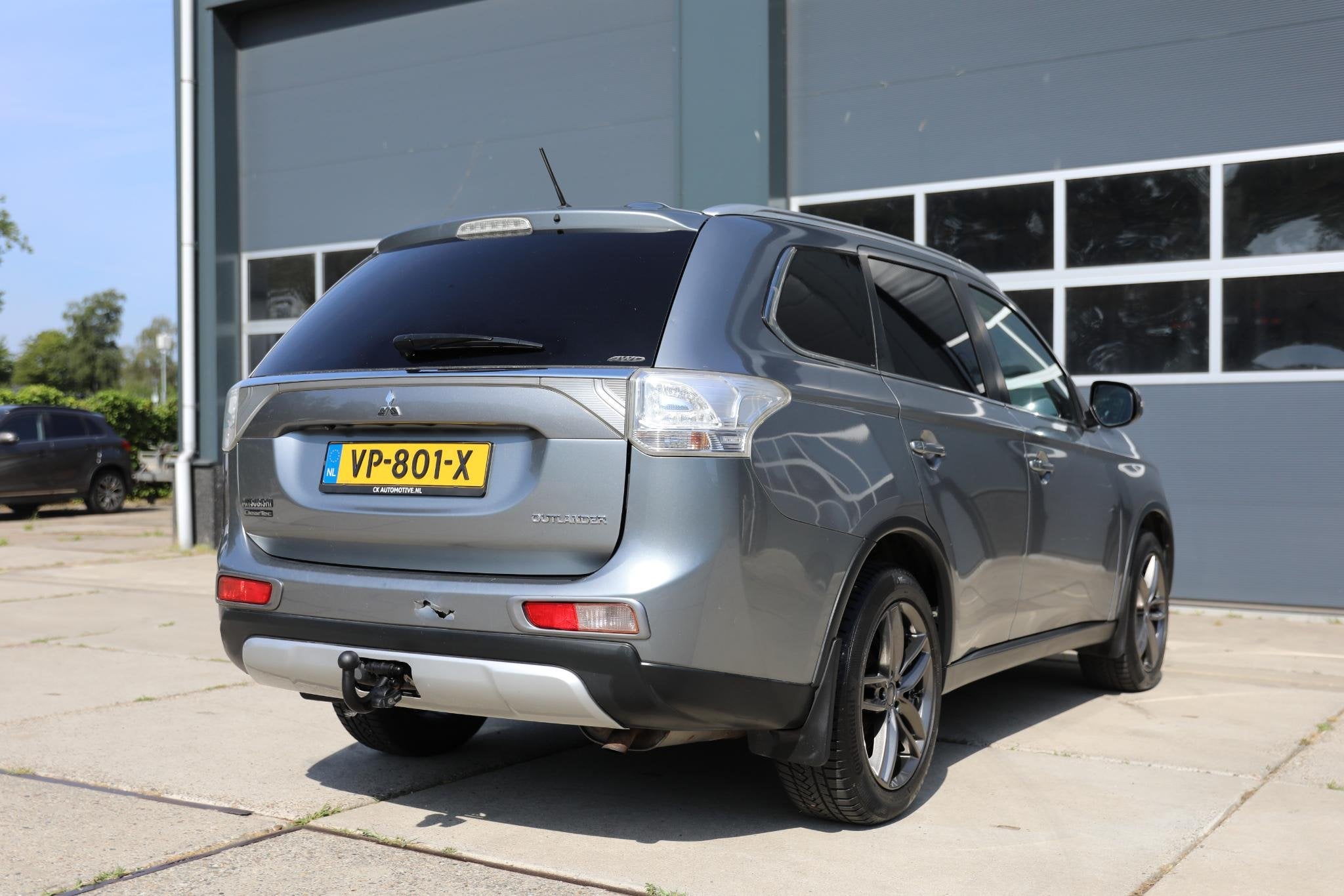 Mitsubishi Outlander 2.2 DI-D Business Edition 4WD | Grijs k, Auto's, Mitsubishi, Euro 5, 4 cilinders, Leder en Stof, Origineel Nederlands
