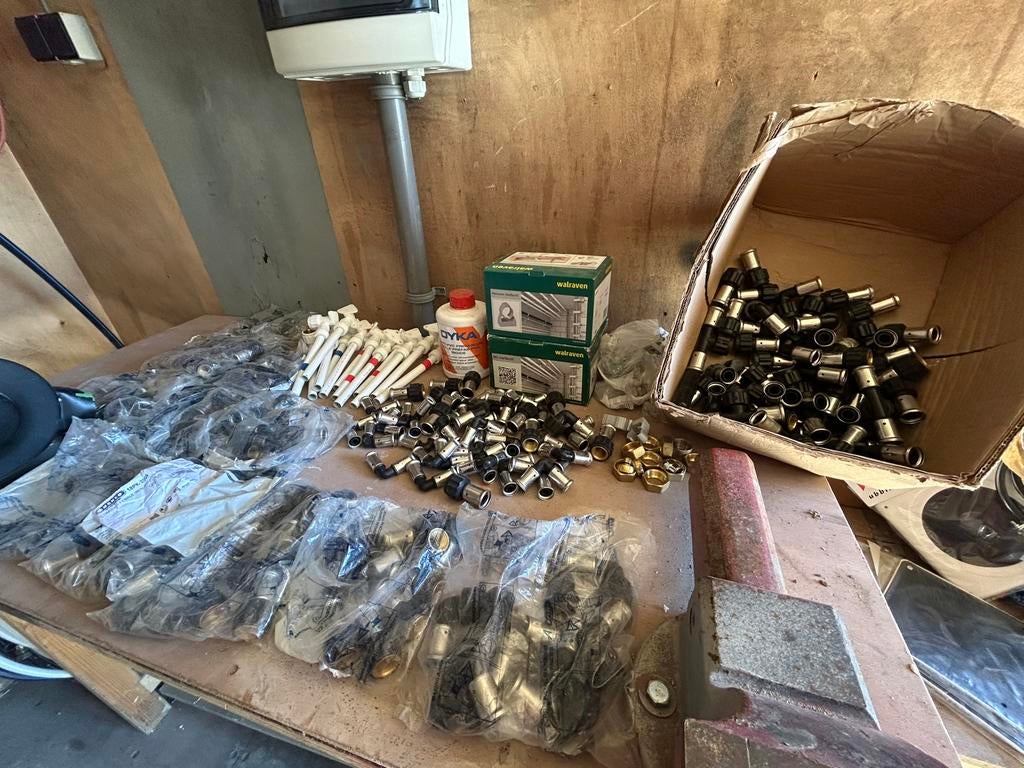 Henco koppelingen + overig materiaal, Ophalen, Nieuw, Minder dan 50 mm