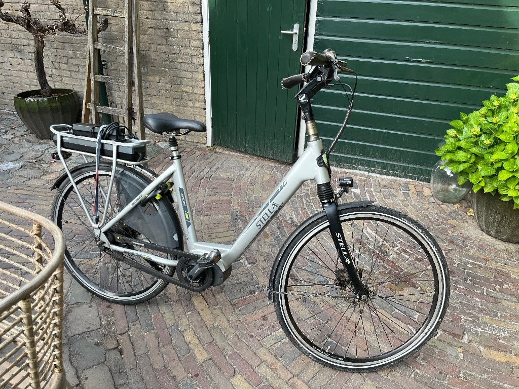Mooie Stella Arturo Electrische fiets in goede staat, Fietsen en Brommers, Gebruikt, 51 tot 55 cm, 30 tot 50 km per accu, Ophalen