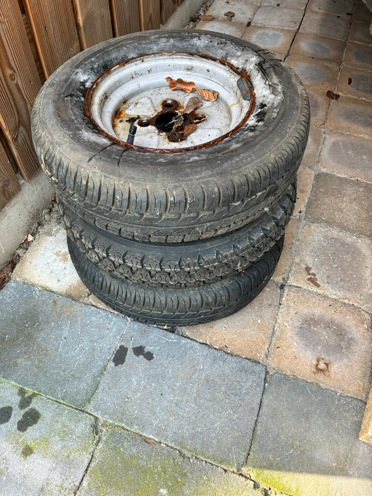 Eriba Puck velg(jes), Ophalen