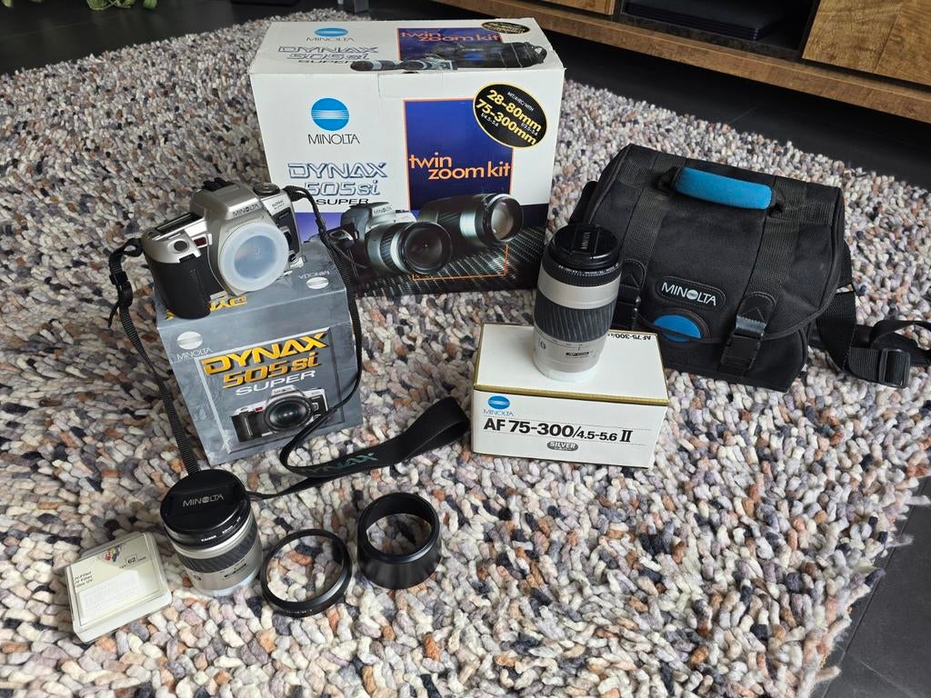 Minolta Dynax 505si Super set met UV filter, Audio, Tv en Foto, Fotocamera's Analoog, Ophalen of Verzenden, Gebruikt, Spiegelreflex