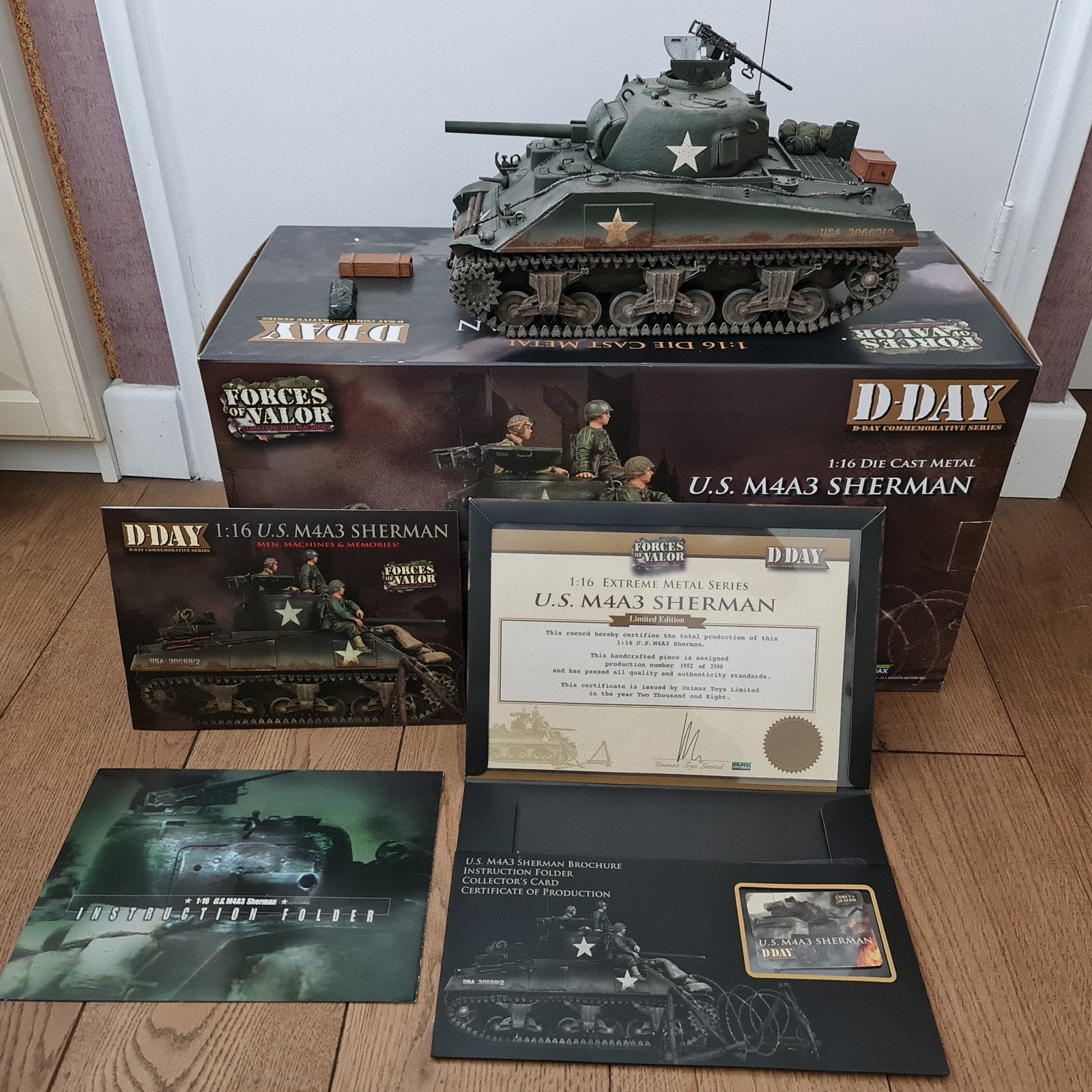 Sherman tank U.S. M4A3 1/16 Forces of Valor, Ophalen of Verzenden, Groter dan 1:32, Tank, Overige merken