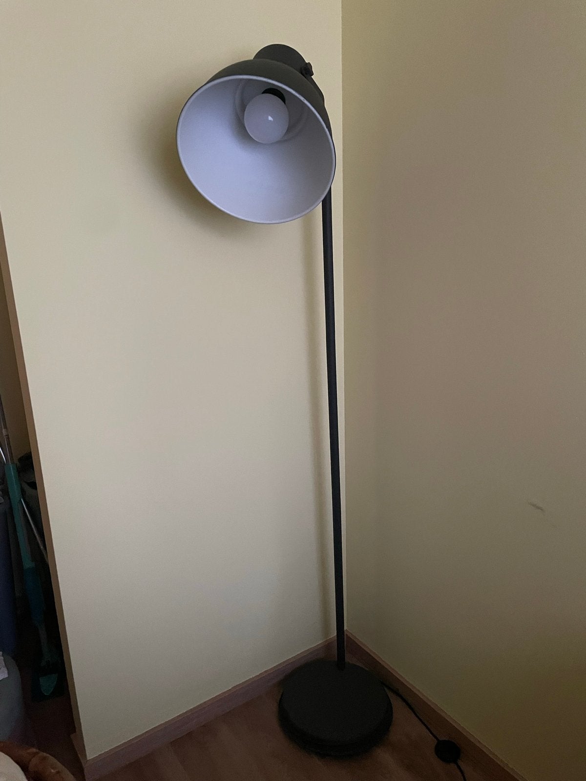 IKEA Hektar staande lamp donkergrijs, Ophalen, Gebruikt, E27 (groot), Metaal