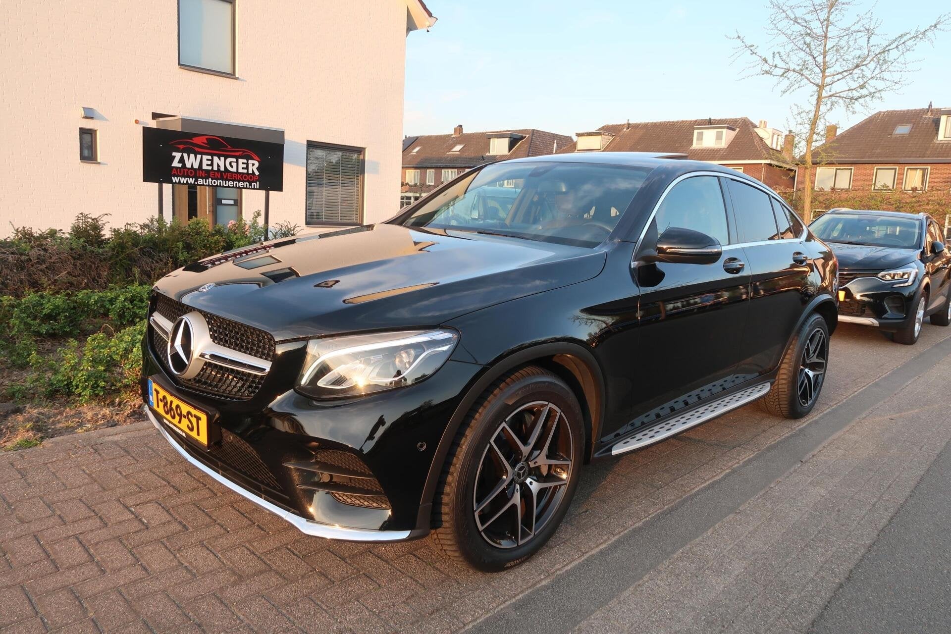 Mercedes GLC-klasse Coupe 300 4MATIC AMG|SCHUIFDAK|TREKHAAK|, Auto's, Automaat, Gebruikt, Euro 6, 4 cilinders