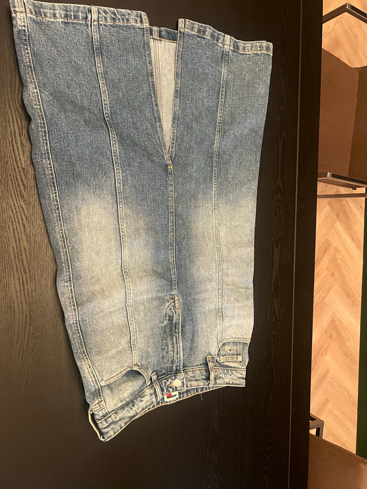Tommy Jeans Claire Midi Rok - Maat 28, Kleding | Dames, Rokken, Zo goed als nieuw, Maat 36 (S), Blauw, Onder de knie, Ophalen of Verzenden