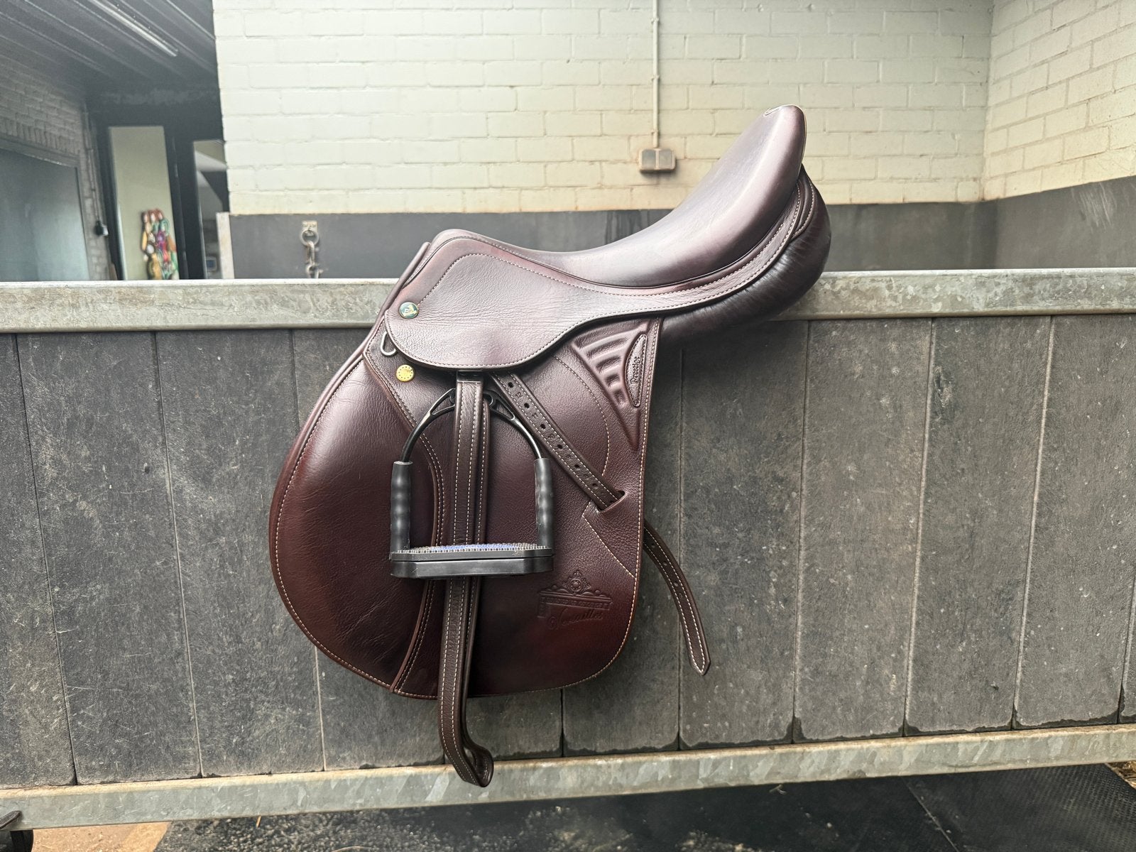 Prestige Versailles zadel 17,5 inch boommaat 33 bruin, Dieren en Toebehoren, Ophalen of Verzenden, Springen