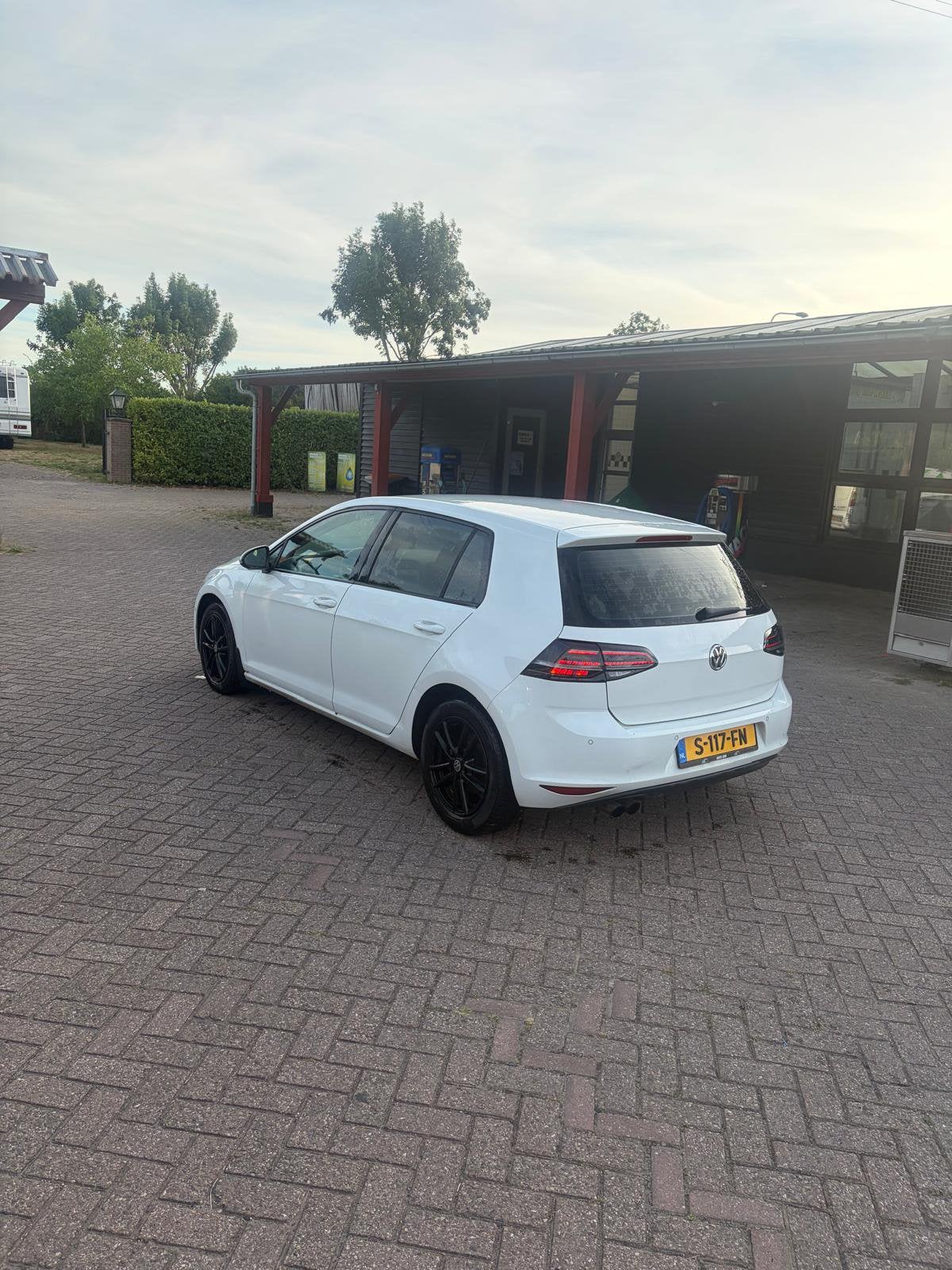 Volkswagen golf 7 2014 Wit km 235.000, 1147 kg, Geïmporteerd, 17 km/l, 57 €/maand