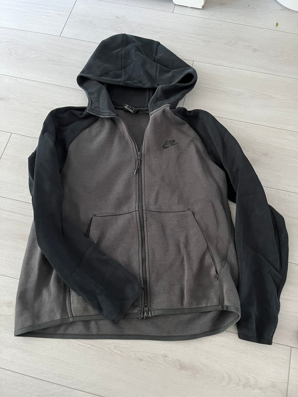 Nike vest maat 170, Kinderen en Baby's, Kinderkleding | Maat 170, Ophalen of Verzenden, Zo goed als nieuw, Jongen, Trui of Vest