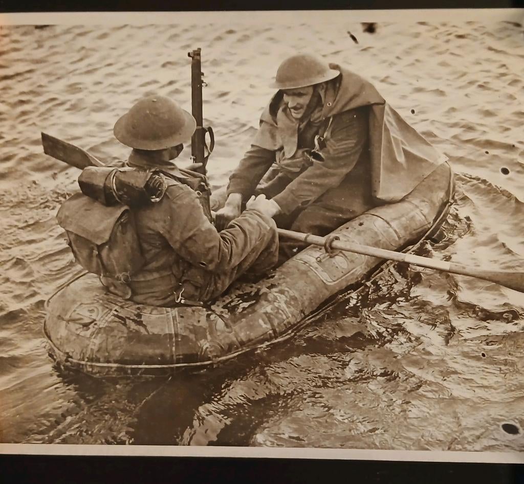 Britse Persfoto Canadese Soldaten Wo2, Ophalen of Verzenden, Engeland, Foto of Poster