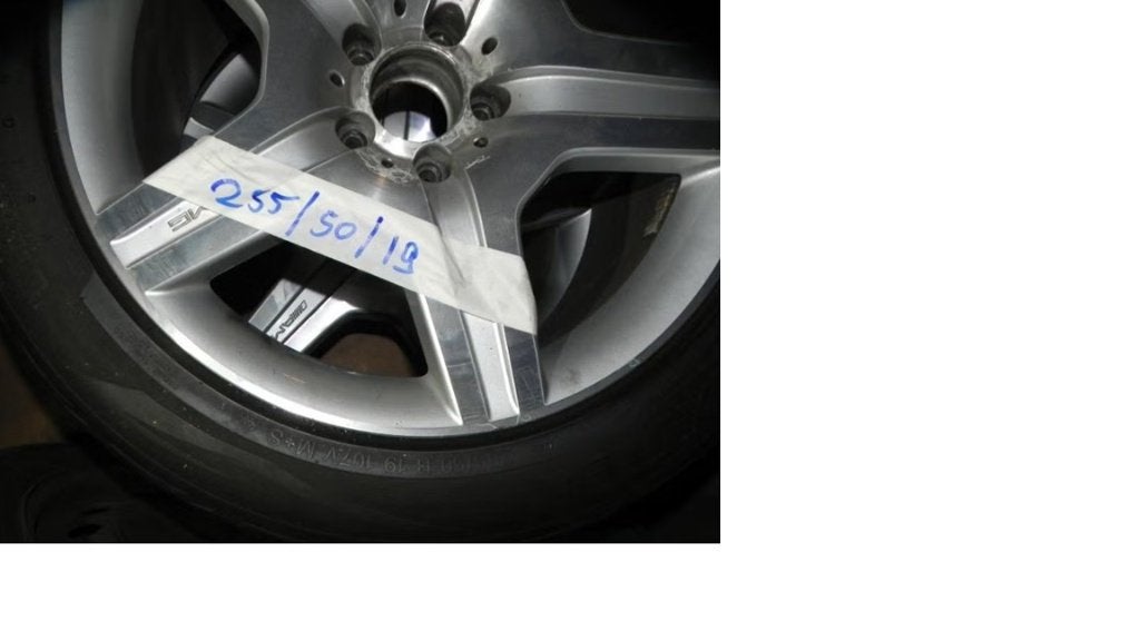 Banden winter + lichtmetalen velg 4x 255x50 R19, Ophalen