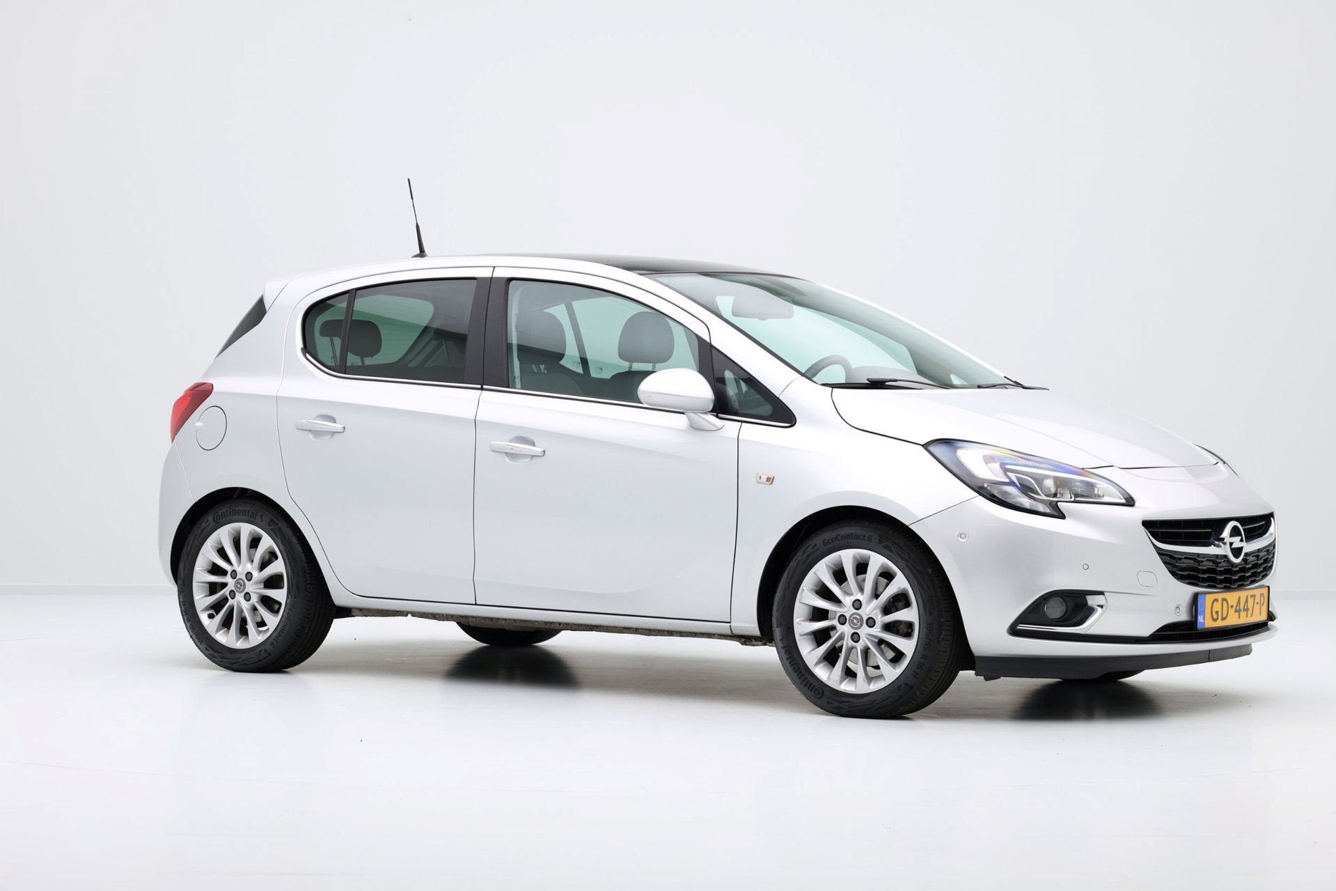 Foto 5 van Opel Corsa 1.0 Turbo Cosmo|Clima|PDC|LMV|Cruise|Stoelverw.