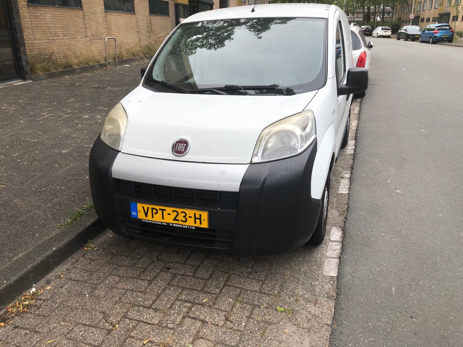 Fiat Fiorino 1.3 16v Multijet 75pk 2015 Wit, Auto's, Bestelauto's, Voorwielaandrijving, Euro 5, 74 pk, 4 cilinders