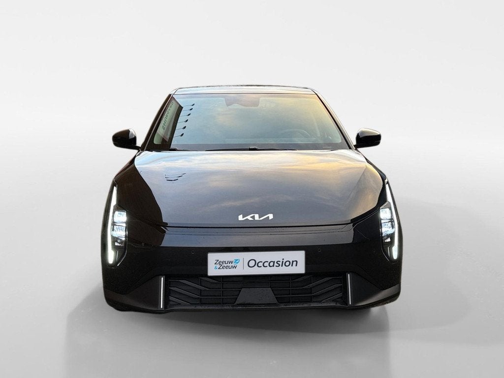 Kia EV4 Plus Advanced 58.3 kWh 204 PK | Fabrieksgarantie t/m, Auto's, Kia, 12 maanden, Gebruikt, Zwart, Leder en Stof