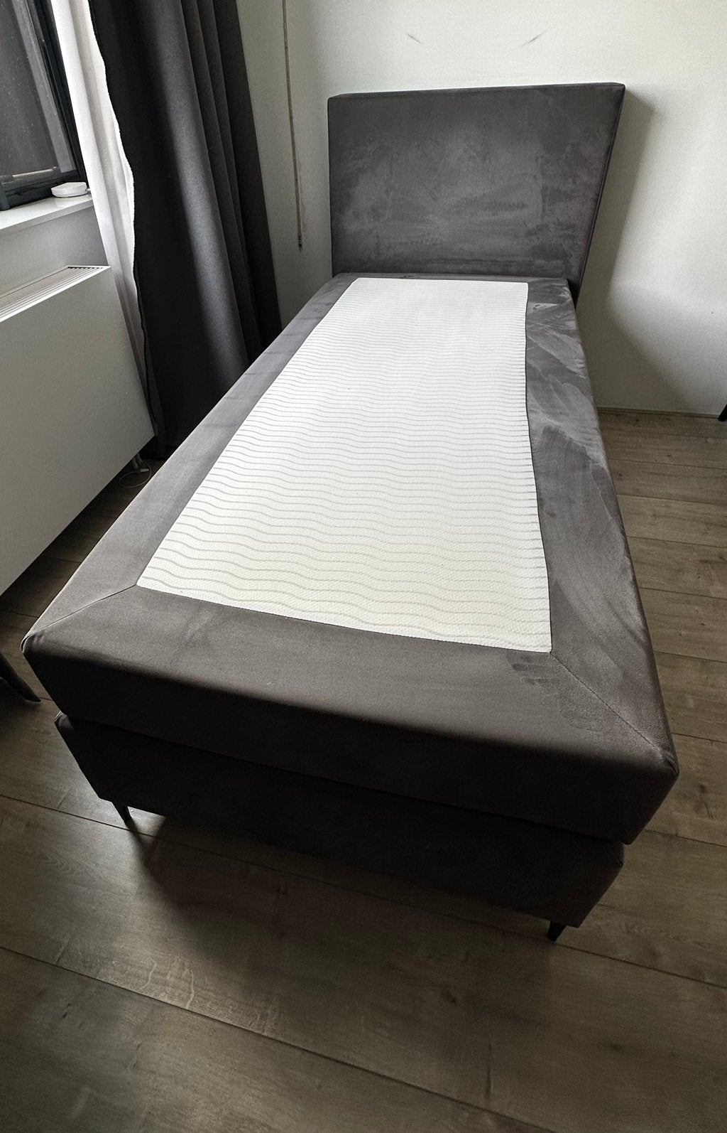 Boxspring 1 persoons 90x200 cm, Ophalen, 90 cm, Eenpersoons, Zo goed als nieuw
