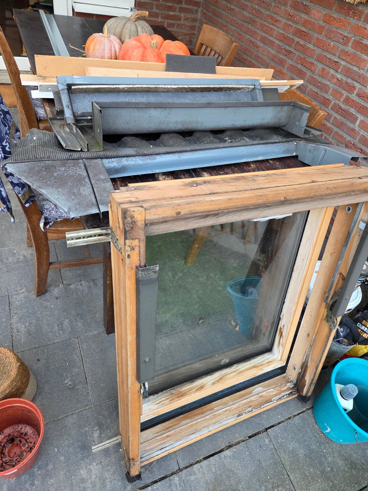 Gratis af te halen: Origineel VELUX houten dakraam (GGL 304), Ophalen, Gebruikt, Minder dan 80 cm, Dakraam