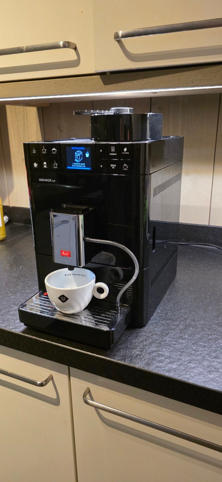 Melitta Varianza CSP volautomatische koffiemachine, Witgoed en Apparatuur, Koffiezetapparaten, Koffiemachine, Zo goed als nieuw