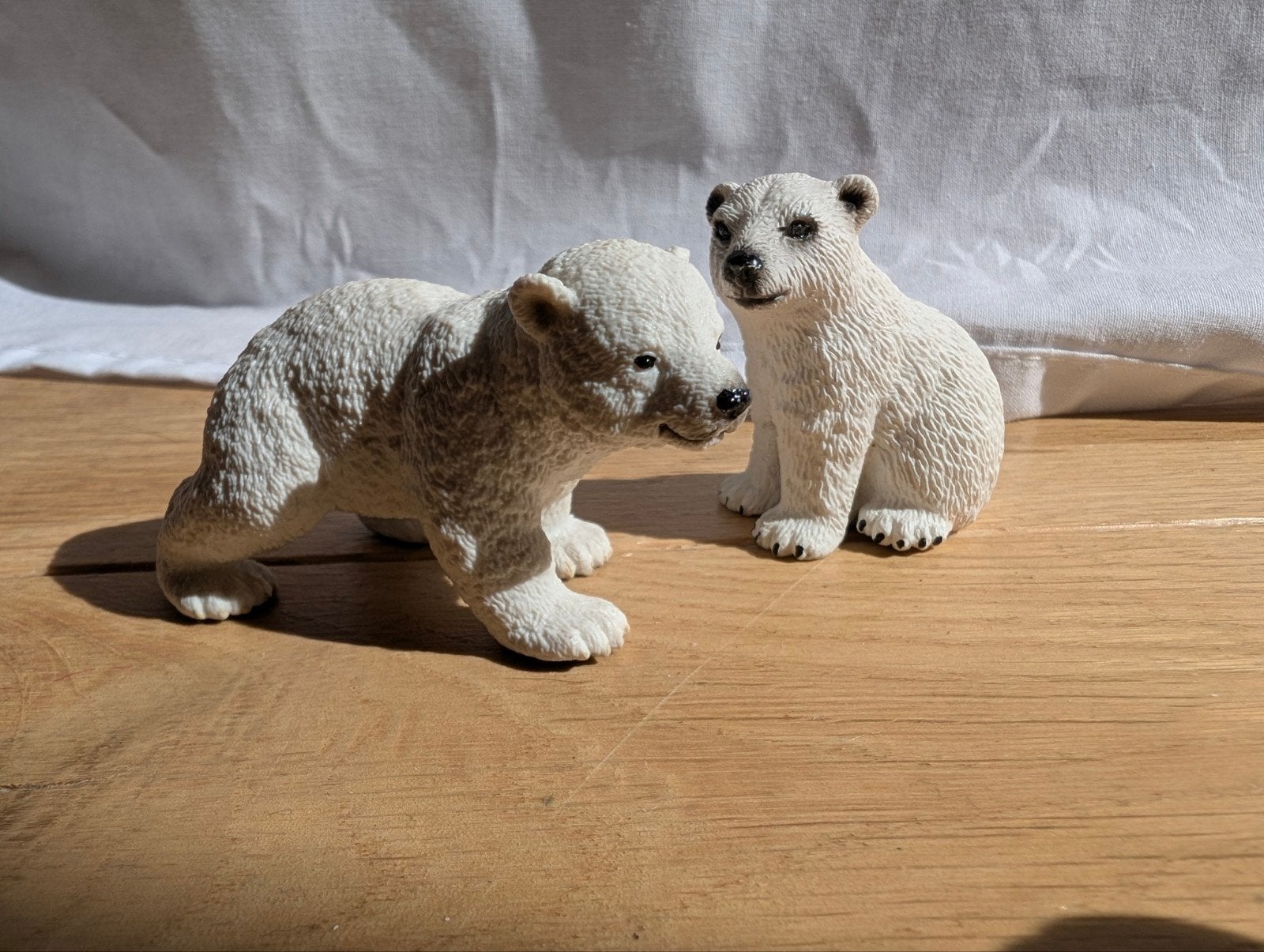 Twee Schleich IJsbeer Welpen - Speelfiguren, Ophalen of Verzenden, Zo goed als nieuw, Jongen of Meisje