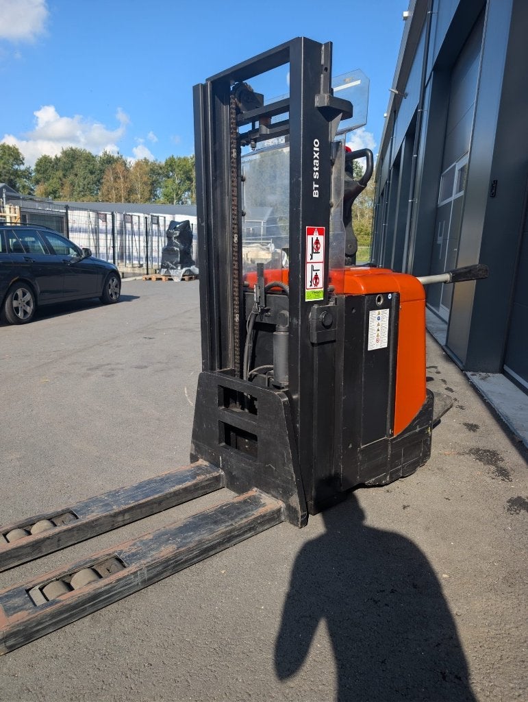 Elektrische stapelaar BT 1600 kg, hefhoogte 2,35 m, ex btw, Ophalen, Gebruikt, MachinesNoord, Info@machinesnoord.nl