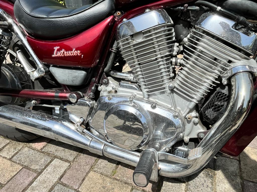 Suzuki Intruder VS700 uit 1986, 700 cc, Cardan-aandrijving, 2 cilinders, Gebruikt