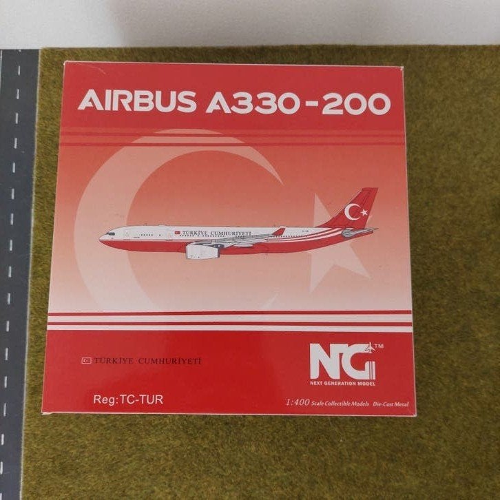 Turkish Government A330-200 NG Models 1:400, Ophalen of Verzenden, Zo goed als nieuw, Schaalmodel