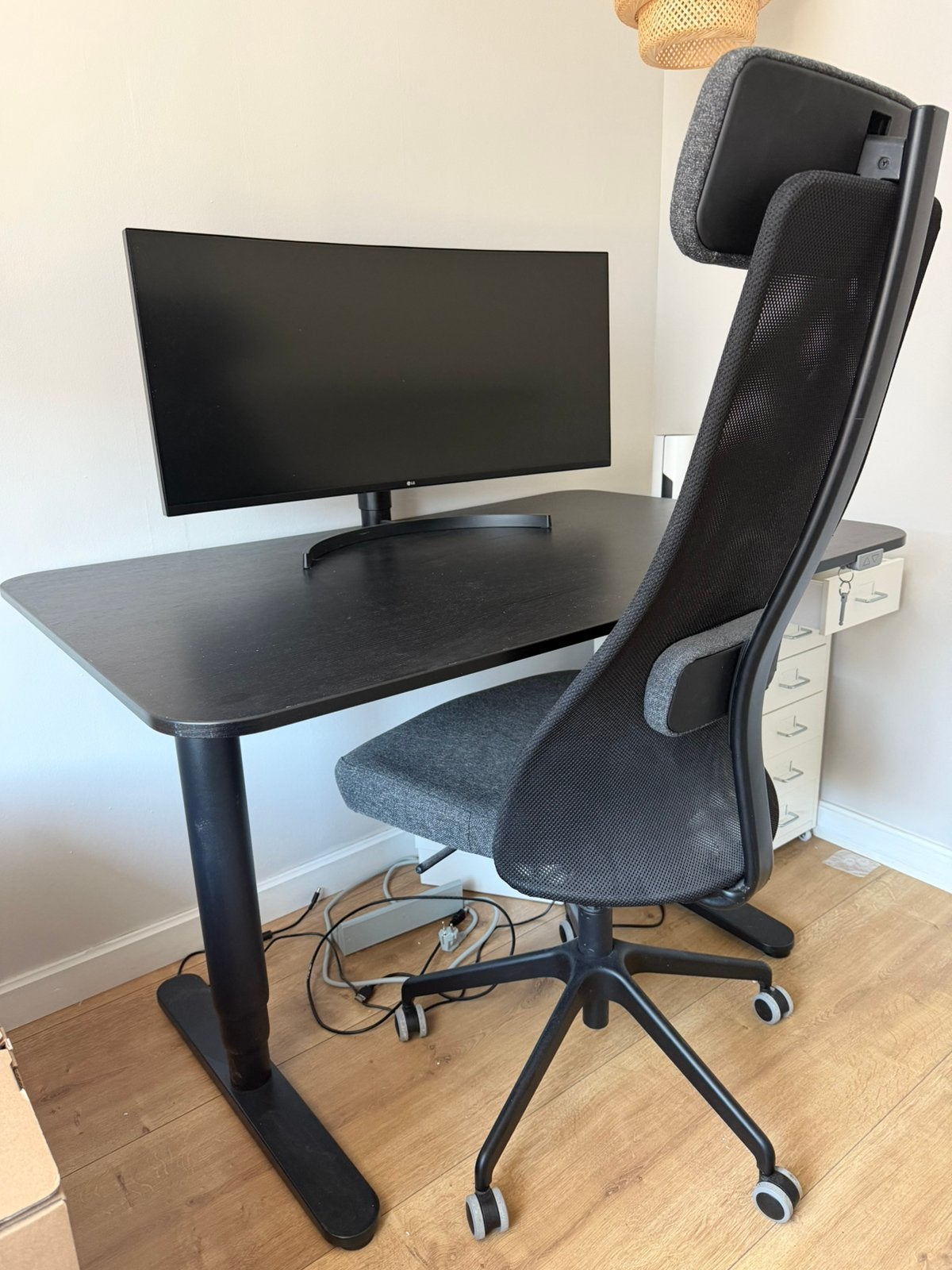 Elektrisch bureau, Huis en Inrichting, Bureaus, Ophalen, Elektrisch, Zo goed als nieuw