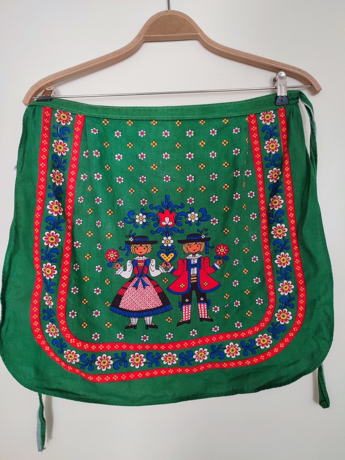 Vintage Groene Schort met Bloemen en Poppen Folklore Austia, Onbekend, Ophalen of Verzenden, Zo goed als nieuw
