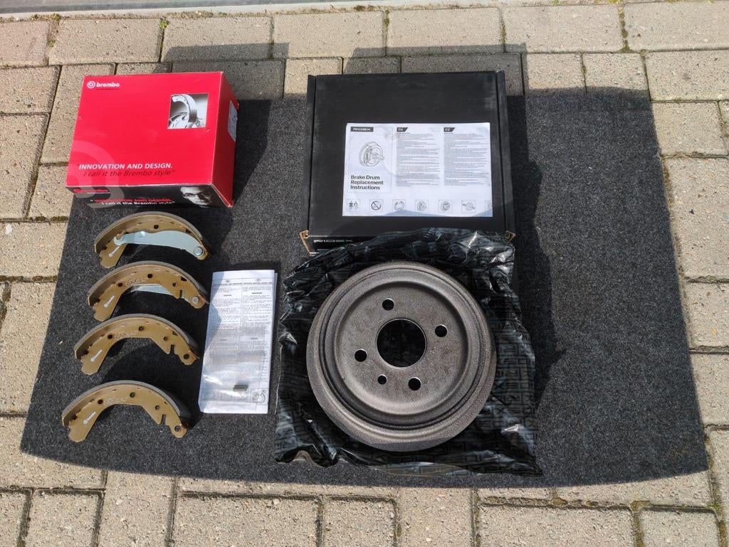 Trommelremset Kadett GSI, Auto-onderdelen, Ophalen of Verzenden, Nieuw