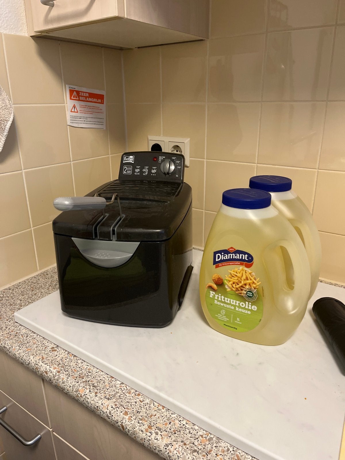 Friteuse met 2 liter inhoud - Perfect voor knapperige friet, Witgoed en Apparatuur, 1 tot 2 liter, Ophalen of Verzenden, Gebruikt