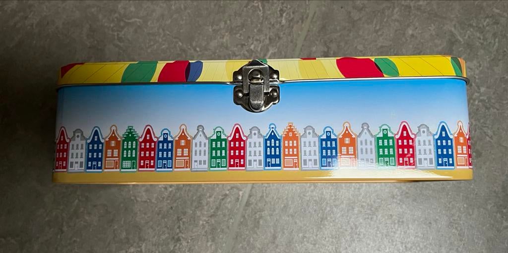 Decoratieve blikken doos met Amsterdamse grachtenpanden, Verzamelen, Blikken, Ophalen of Verzenden, Zo goed als nieuw, Overige