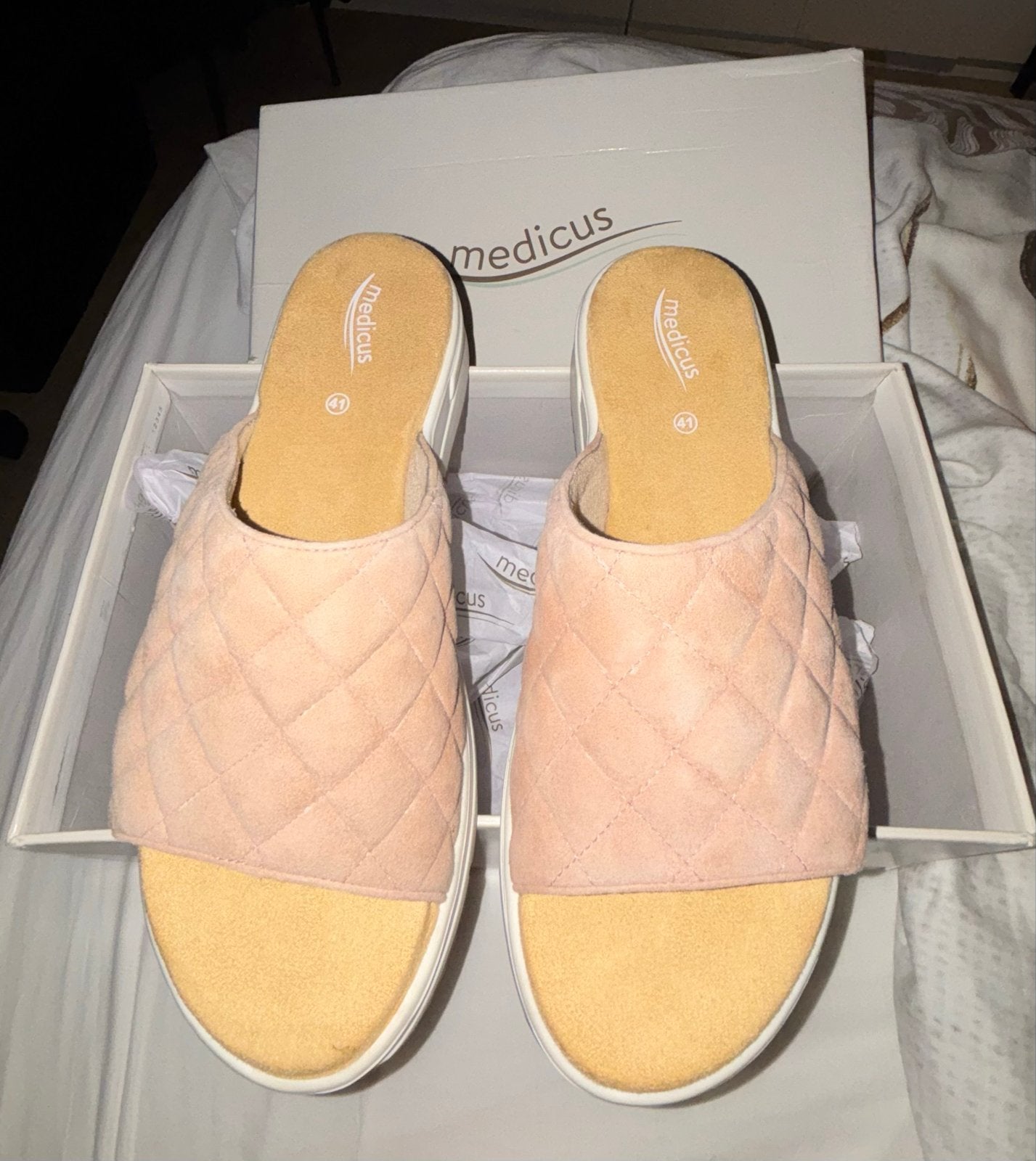 Medicus slippers maat 41 - nieuw, Slippers, Overige kleuren, Nieuw, Ophalen of Verzenden