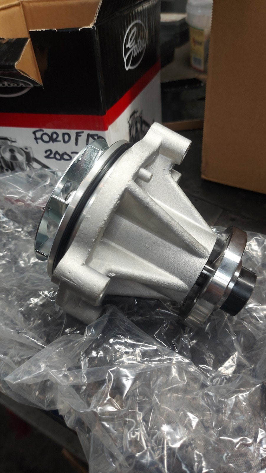 Gates Waterpomp voor Ford F-150 (2007-2009) - Nieuw, Auto-onderdelen, Gates, Onbekend, Nieuw, Ophalen of Verzenden