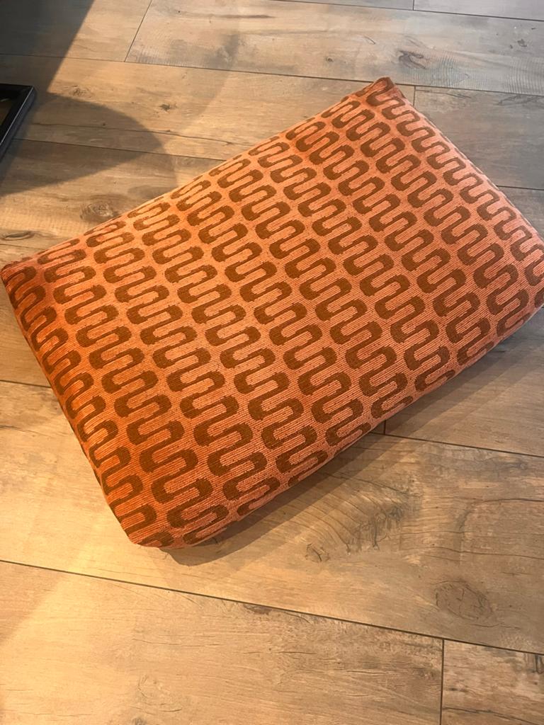Dogguo hondenkussen maat M, Dieren en Toebehoren, Hondenmanden, Ophalen of Verzenden, Zo goed als nieuw